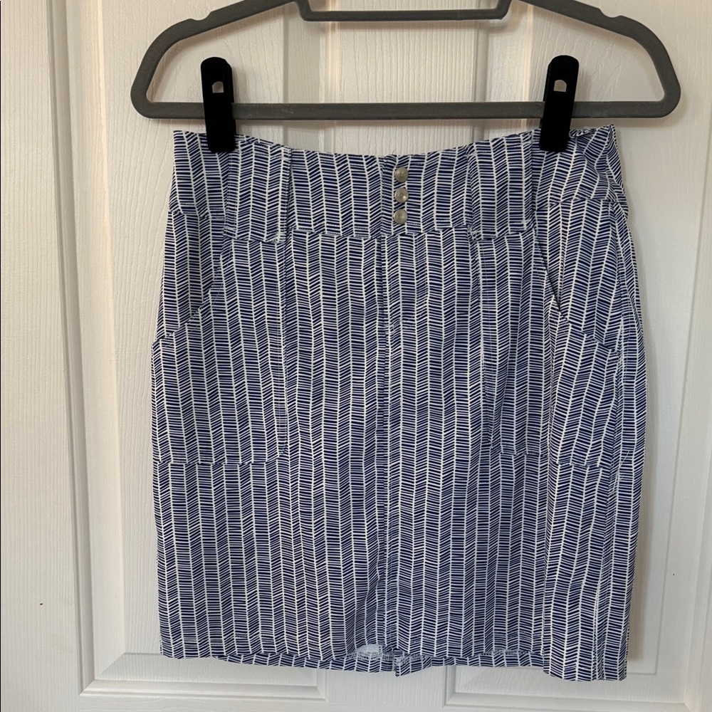 Jofit Stylish Blue/White Patterned Skort - Size 0